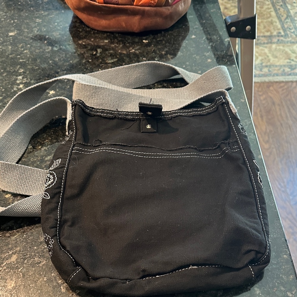 Thirty-One Black and Gray Messenger Bag